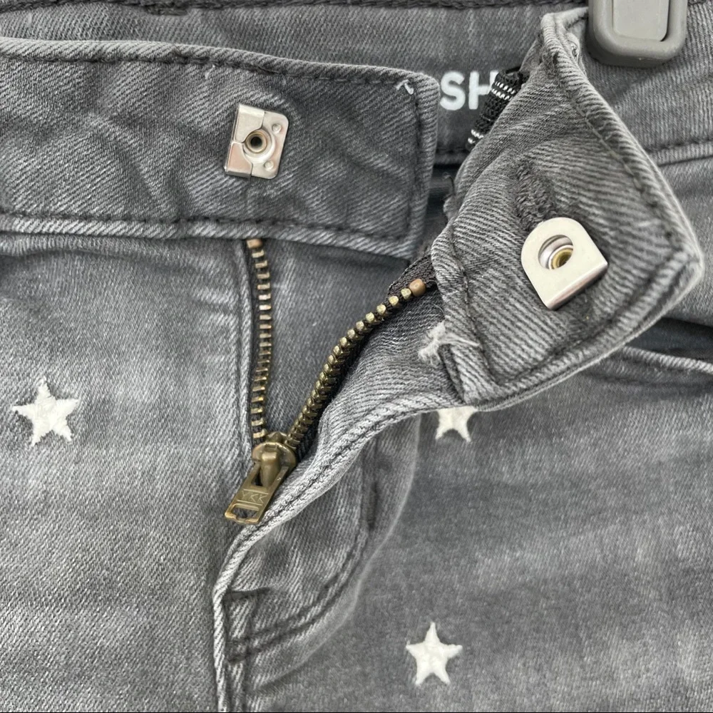 GAP star embroidered